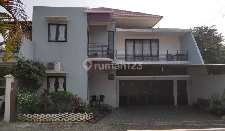 Rumah Mewah Murah 2 Lt Model Townhouse Dekat Lrt Ciracas Jakarta 1