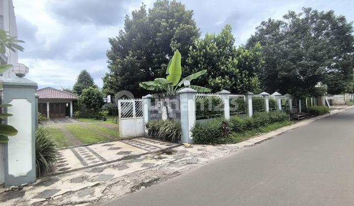Cheap House with Large Land Ready to Occupy Near Cimanggis Toll Road Depok