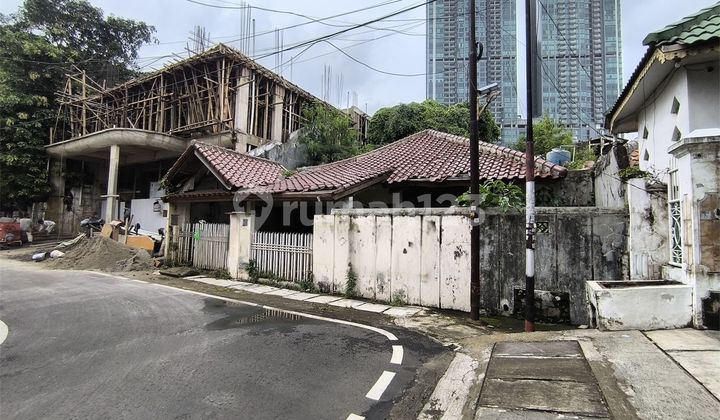 Cheap Old House Land Priced Below Market in Cempaka Putih
