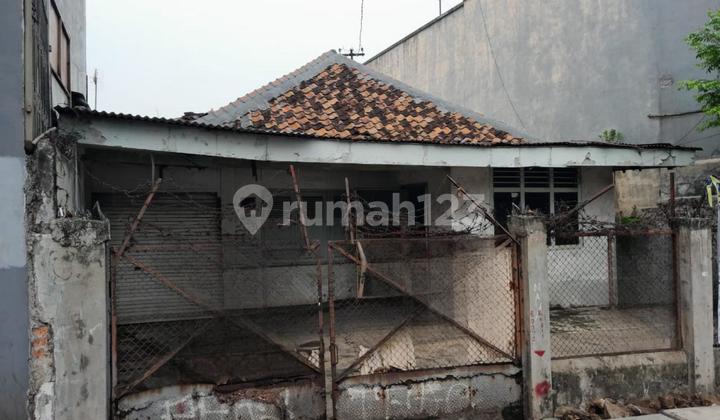 Rumah Tua Murah Hitung Tanah Lokasi Super Strategis Jakarta Pusat