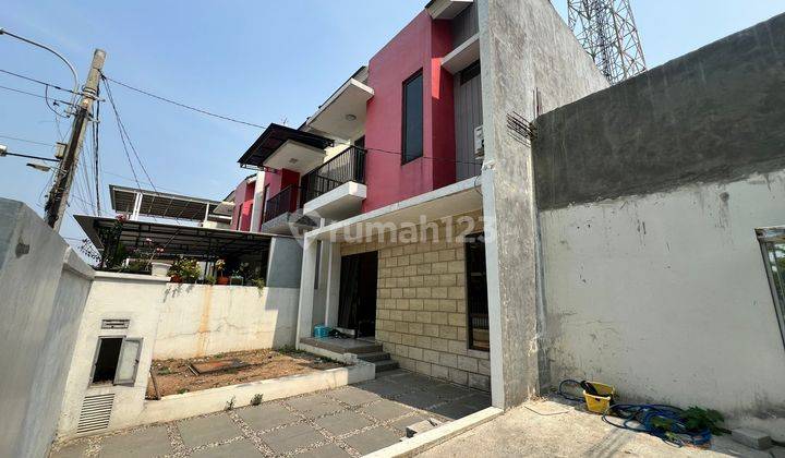 Rumah Hoek 2 Lantai Siap Huni Cluster Taman Sari Harapan Indah 2