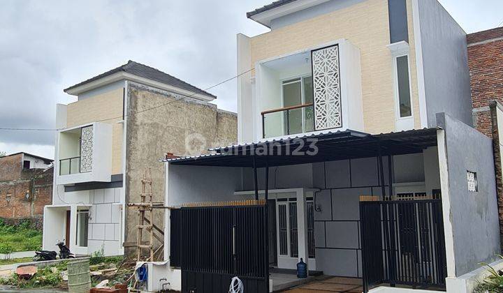 Rumah 2 Lantai SHM dekat wisata jatimpark 4 