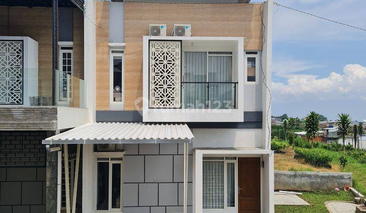 Rumah villa 2 Lantai SHM depan wisata taman bunga jatim park 4 1