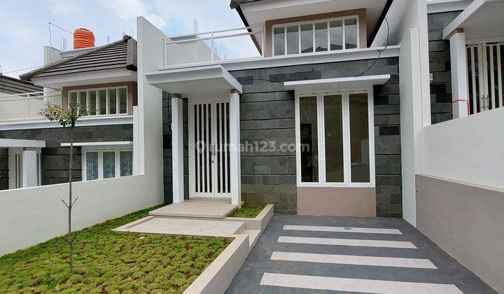 Rumah modern dau dekat wisata jatimpark batu dan universitas muhammadiyah malang  1