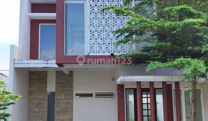 Rumah 2 Lantai SHM lokasi nol jalan raya janti pusat kota malang  1