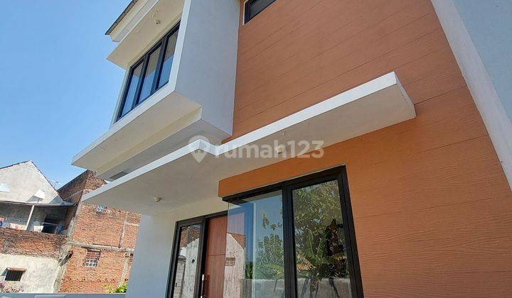 Rumah minimalis dijual murah 2 Lantai belakang universitas merdeka malang 2