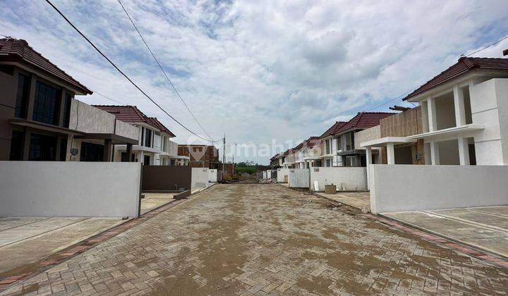 Rumah mewah lokasi strategis di kepanjen malang 2