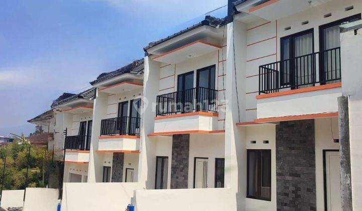 rumah modern minimalis 2 lantai strategis poros jalan area kampus kota malang 2