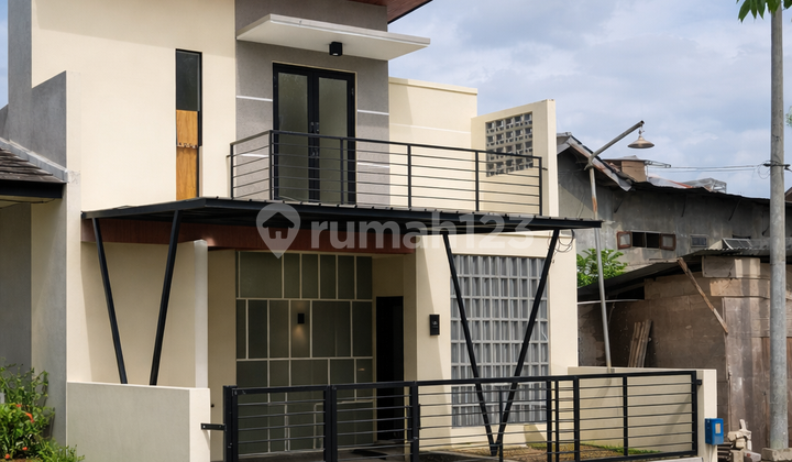 Exclusive 2-Story Residence Near Dieng & Unibraw Campus - Premium Location Malang Exclusive 2-Story Residence Near Dieng & Unibraw Campus - Premium Location Malang