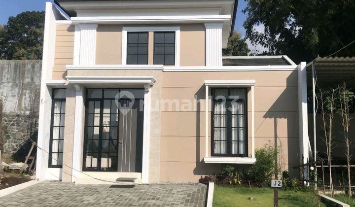 Villa Adem Di Kota Batu, Dp 5 % + Free Biaya-biaya. Buruan!