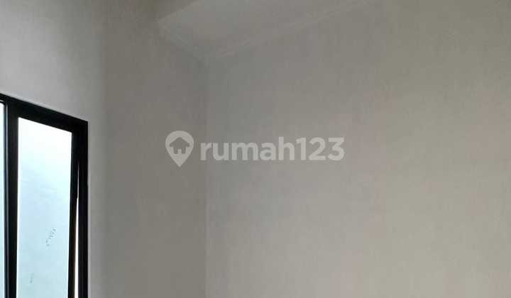 Hunian Elegan Bergaya Neo Classic, Lokasi Strategis Jalibar Kepanjen. Free Semua Biaya 2