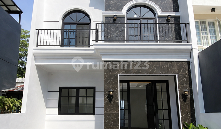 Modern Classic Villa Premium Location Batu City, Bonus Kitchen Set - Special Price 888 Million Modern Classic Villa Premium Location Batu City, Bonus Kitchen Set - Special Price 888 Million