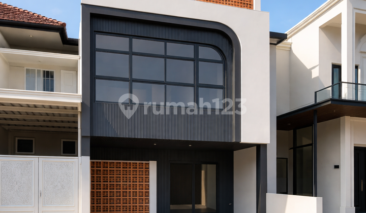 Rumah Modern Malang 2,5 Lantai + Full Rooftop 360Deg 1