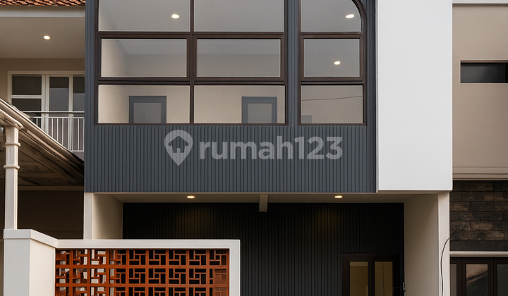 Rumah Modern 2,5 Lantai Full Rooftop View Gunung 360Deg di Kota Malang - SHM IMB Lengkap