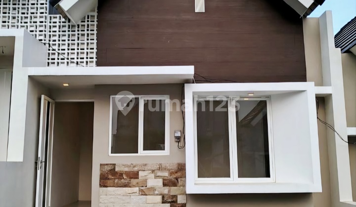 Rumah Murah Nuansa Villa Karangploso Malang