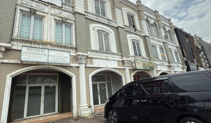 Disewakan Ruko Bolsena, Paramount Boulevard Gading Serpong 3Lt 
