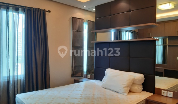 Apartemen 3 Kamar Tidur Semi Furnished Thamrin Residences