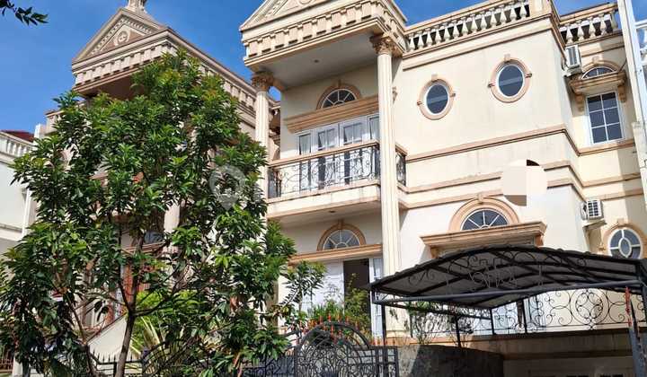 Rumah Dua Lantai Siap Huni Di Citra Grand Cibubur Jakarta Timur