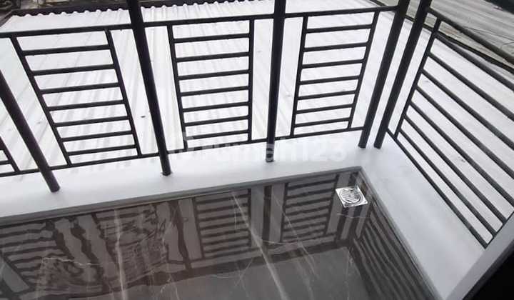 Rumah Rapih Siap Huni Lantai Granit di Kota Wisata Cibubur 2