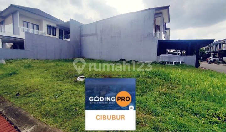 Tanah Hook di Kota Wisata Jakarta Timur