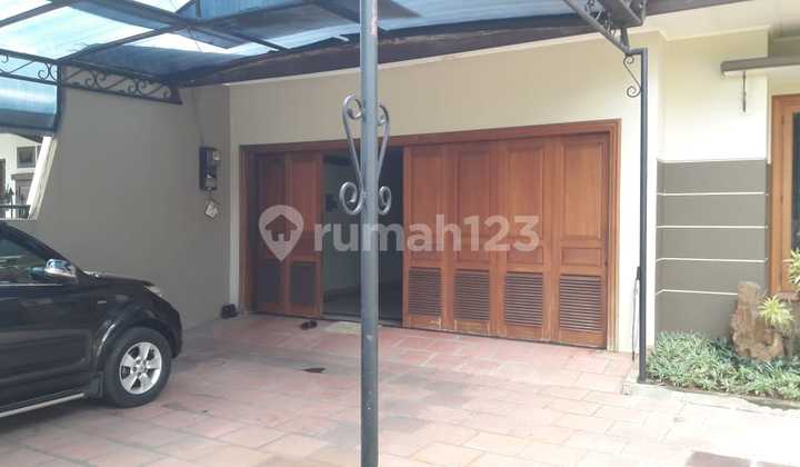 Rumah Mewah Ada Kolam Renang SHM di Bukit Permai Cibubur 2