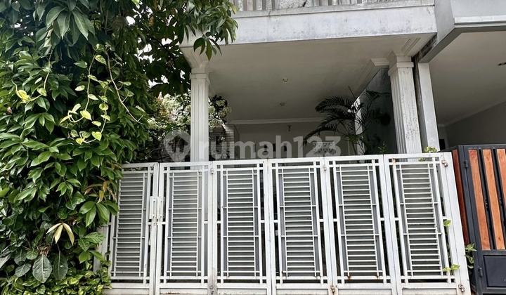 Rumah Bebas Banjir Kamar Tiga Di Mansion Cibubur Cileungsi Bogor Rumah Bebas Banjir Kamar Tiga Di Mansion Cibubur Cileungsi Bogor