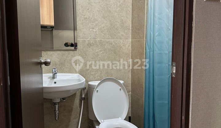 Apartment with Beautiful City Light View in Transpark Cibubur, East Jakarta 2