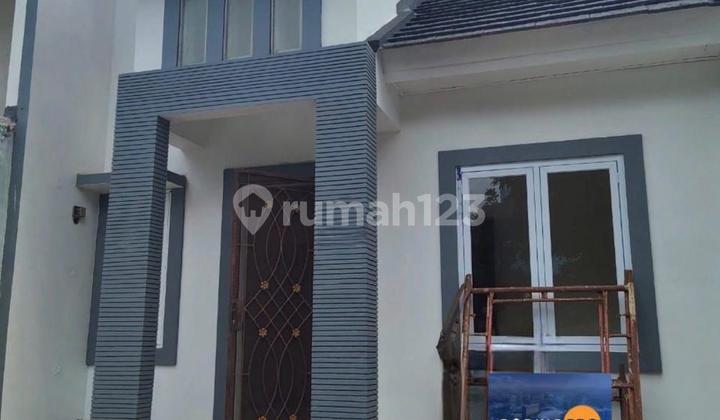 Rumah Rapih Bebas Banjir Siap Huni di Legenda Wisata Jakarta Timur Rumah Rapih Bebas Banjir Siap Huni di Legenda Wisata Jakarta Timur