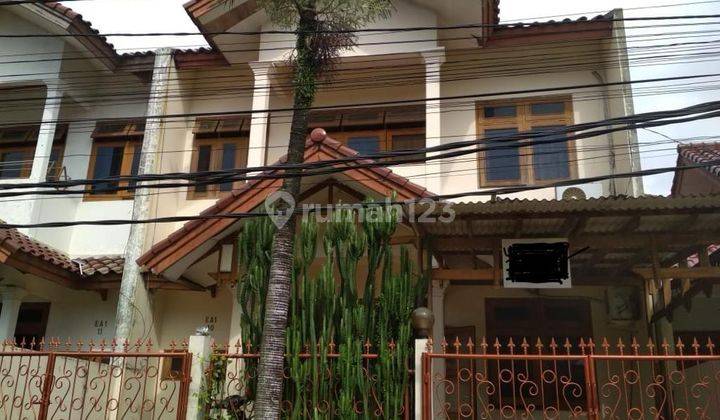 Rumah Dua Lantai Harga Murah Siap Huni Kamar Empat Garasi 2 Mobil Di Raffleshills Jakarta Timur 1