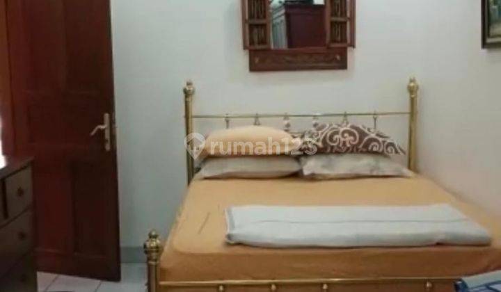 Rumah Bagus Seminfurnished SHM di Raffleshills Jakarta Timur 1