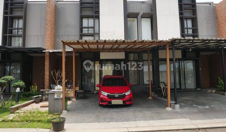 Rumah Bagus di Suvarna Sutera Flavio, Tangerang 1