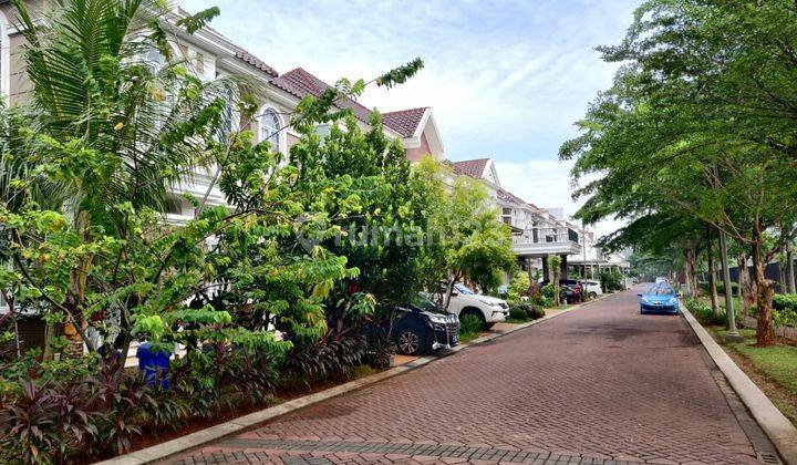 Rumah di Cluster Menteng Village Gading Serpong, Tangerang 2