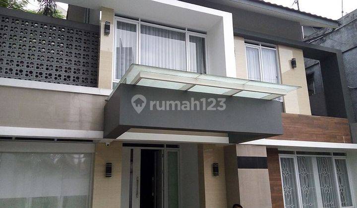 Rumah 2 lantai Ciumbuleuit Bagus 1