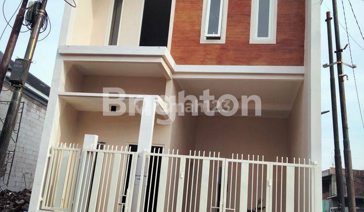 SISA 1 UNIT RUMAH 2 LANTAI DEKAT MERR, OERR, KAMPUS UPN DI RUNGKUT SURABAYA 2