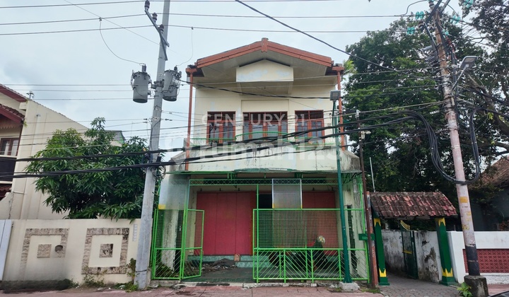 2-Story Shop House in Malioboro Area Ideal for Business 2-Story Shop House in Malioboro Area Ideal for Business