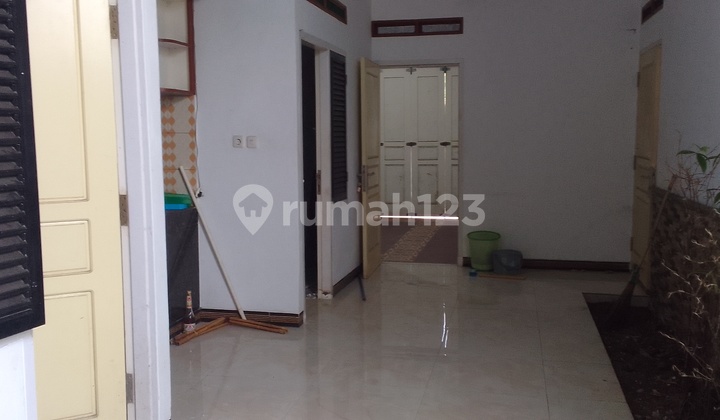 Minimalist House Ready to Occupy Near Singkarolus School