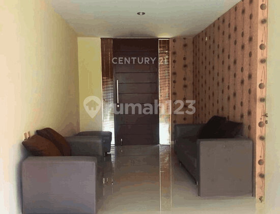 3BR Semi-Furnished House with One Gate System Near UMY Dictionary 3BR Semi-Furnished House with One Gate System Near UMY Dictionary