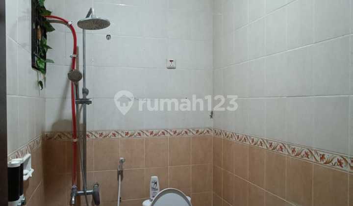 Two-story furnished house near Hyatt Hotel Palagan UGM campus.