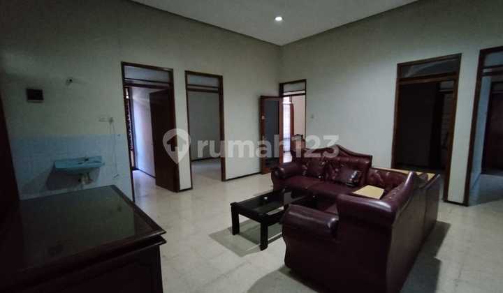 Minimalist Semi-Furnished Rental Near UNY UGM Sanata Dharma