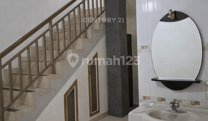 House in a Housing Complex Near STPN Campus Suitable for Residence 2