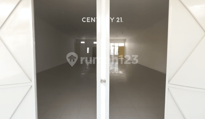 New Shop House in Panggungharjo Bantul, Suitable for Business and Office New Shop House in Panggungharjo Bantul, Suitable for Business and Office