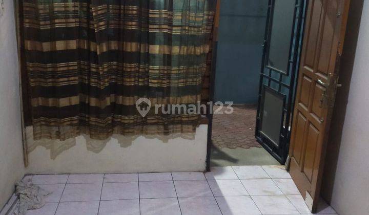 Rumah Mungil Di Jl. Tali Jakbar 2