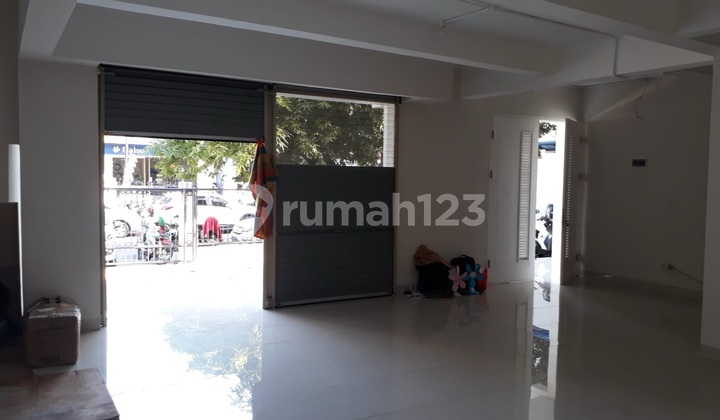Kost 333.0 M² Di Grogol Kost 333.0 M² Di Grogol
