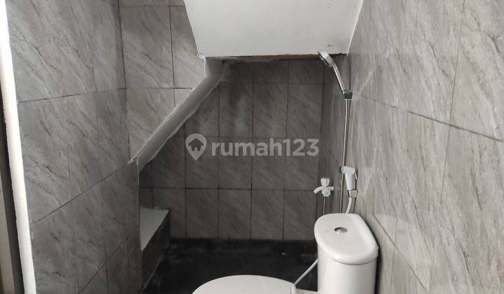 Rumah 1 Dan 2 Lantai Murah Dekat Tol Sawangan 20 Menit St. Depok Lama 21