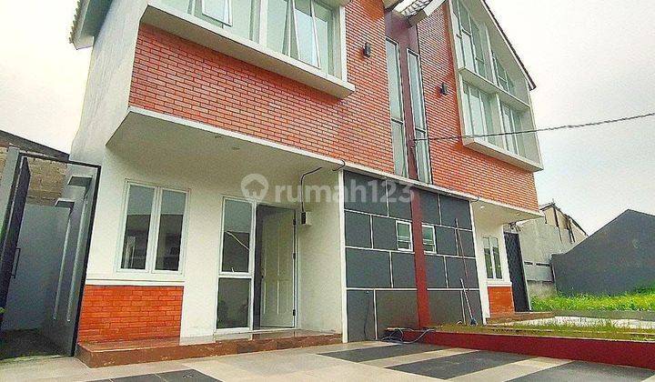 Rumah 2 Lantai Kalimulya Depok Scandinavian Akses Top  2