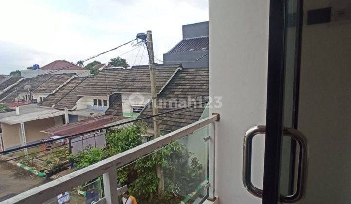 Rumah Take Over Cipayung Depok Pinggir Jalan Raya Cipayung 7 Menit Stasiun Depok Lama 2