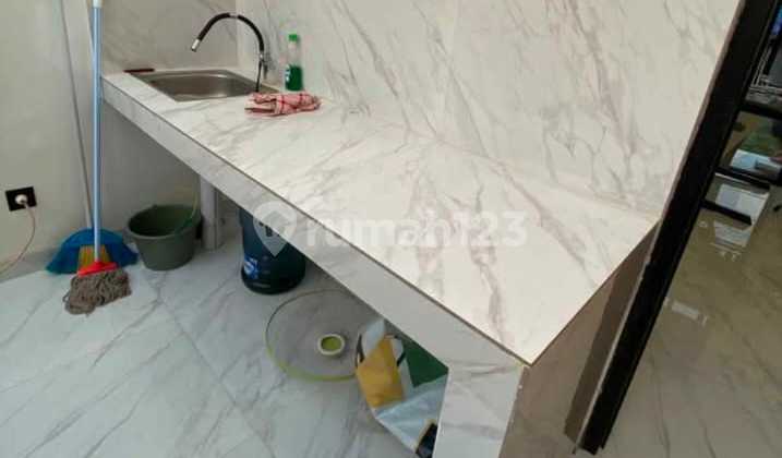 Take Over House Ready to Occupy 5 Minutes from Depok Lama Station