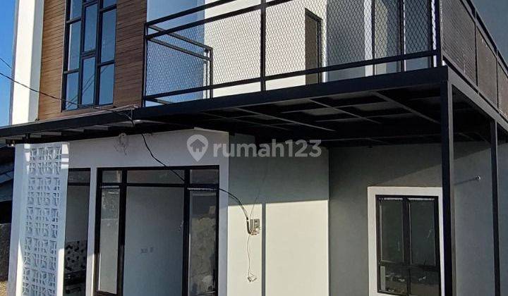 Rumah Scandinavian Unik Khusus Muslim Dekat Keluar Tol Kukusan Tanpa Dp  1