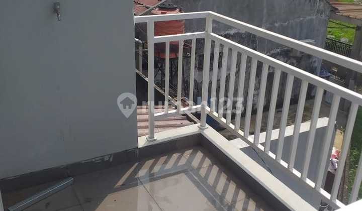 Rumah Siap Huni 2 Lantai Di Sukahati Cibinong Akses Top 500 Jutaan 2