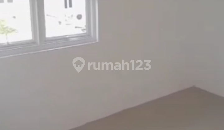 House in Cilebut for 500 Million, 3 Million Installments, 7 Minutes to Cilebut Station 2